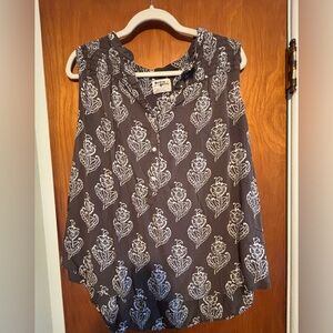 HOLDING HORSES grey and cream Floral Blouse